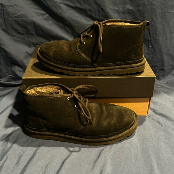 UGG- Neumel, BLK, 11 men QS - Picture 1 of 7